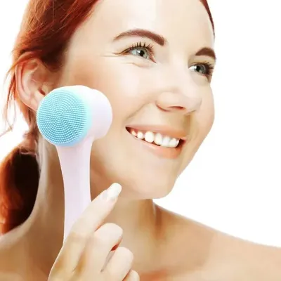 Double-Sided Silicone Facial Cleansing Brush